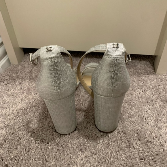 Gorgeous Sam Edelman Heels - Picture 2 of 3
